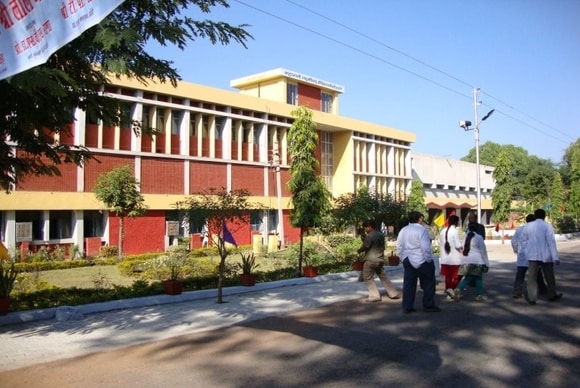 MLB Medical College Jhansi Cut off Fees Ranking Courses Admission
